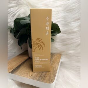 NIB- PrettySkin Rice Niacinamide Toner